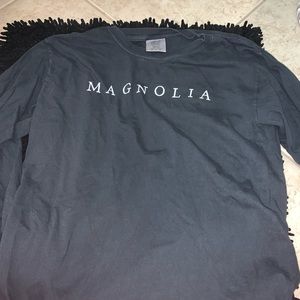 Magnolia long sleeve tee!